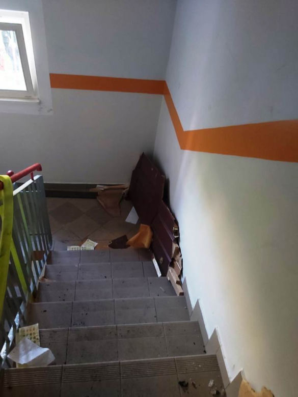 Białystok. Potężny WYBUCH w mieszkaniu. Na ścianie ocalał tylko obraz Jezusa