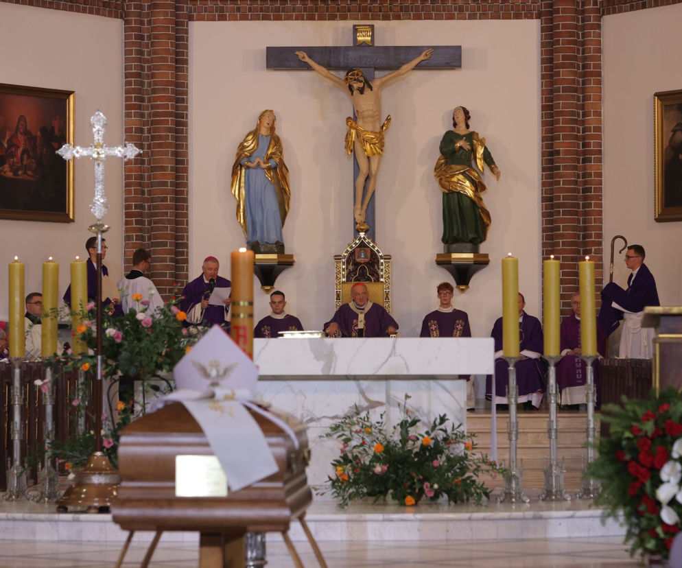 Pogrzeb abp Henryka Hosera