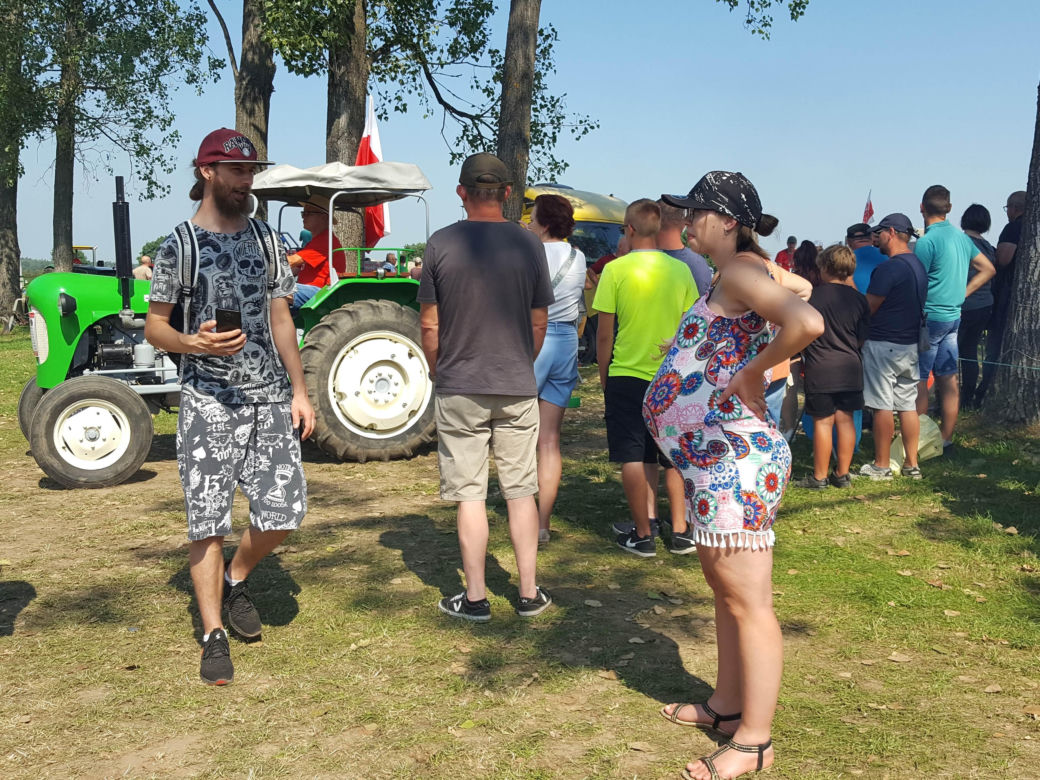Festiwal starych ciągników w Wilkowicach. Setki maszyn, tysiące widzów i upał