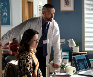 Sowiński pozna mroczny sekret Kasi z M jak miłość. Wykorzysta sfałszowane testy DNA