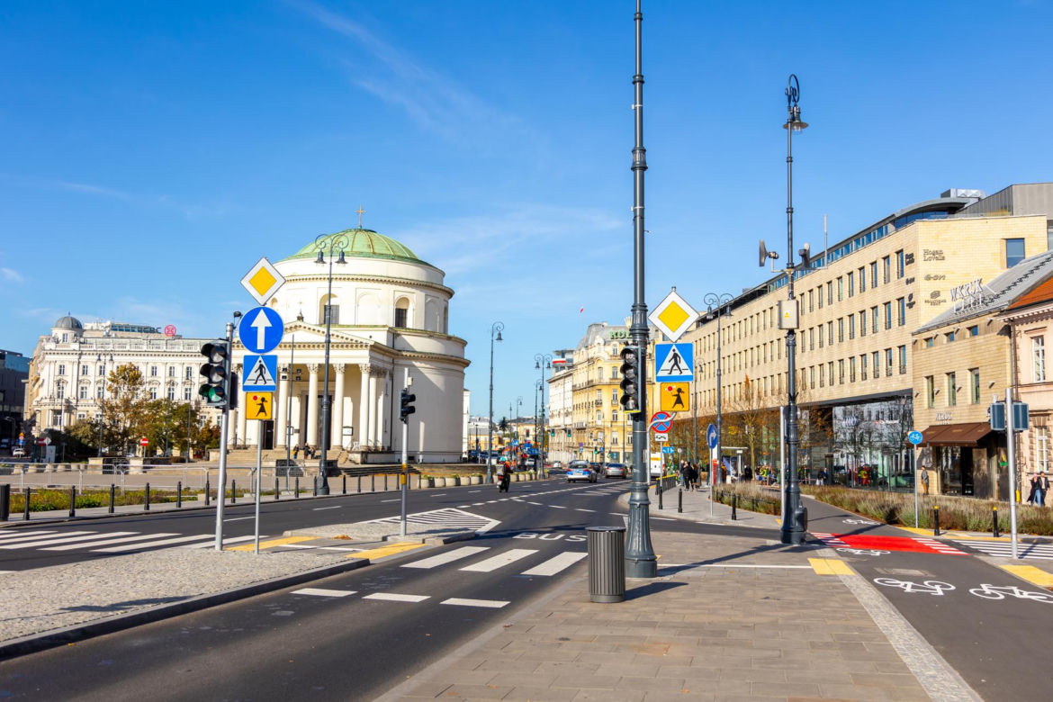 Zmodernizowany Plac Trzech Krzyży