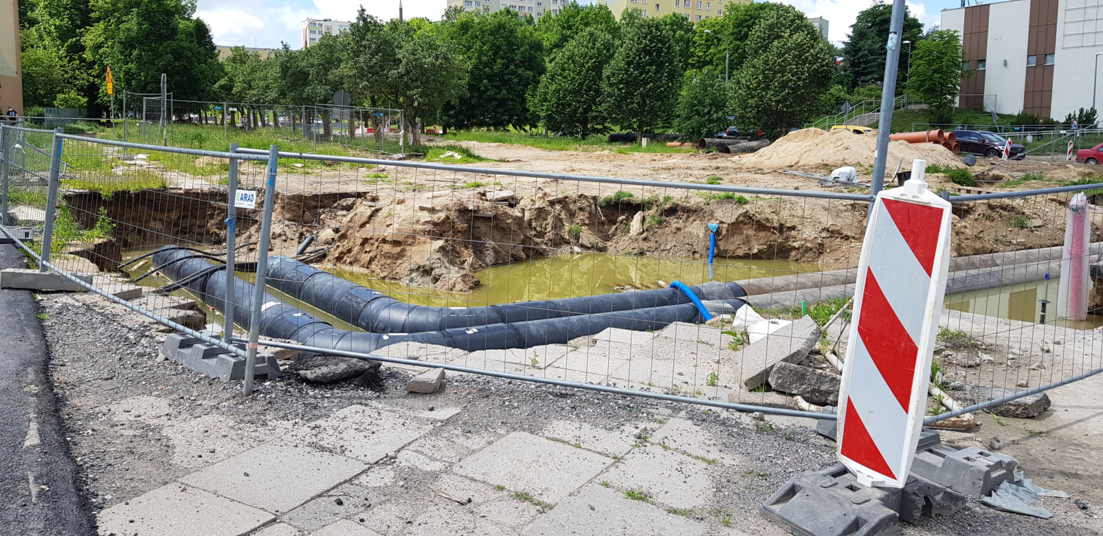 Jak teraz wygląda plac budowy na odcinku Piłsudskiego od skrzyżowania z Dworcową do skrzyżowania z Leonharda i Wyszyńskiego