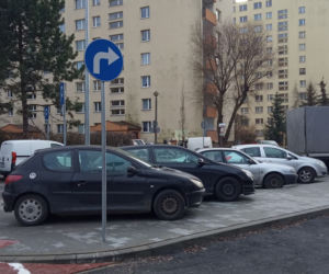 Mieszkańcy Prądnika Czerwonego skarżą się na... las znaków