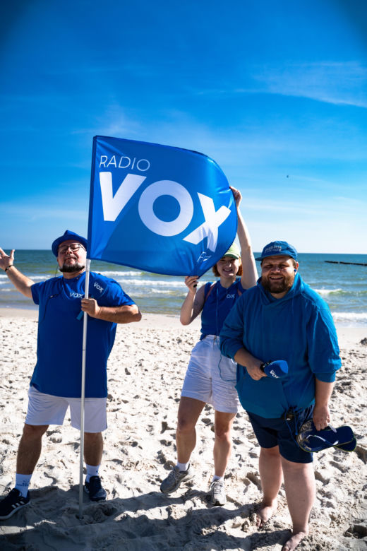 Poszli w ważnym celu do Helu. Pie(r)sza Zmiana z VOX FM naprawdę to zrobiła!