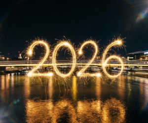 Najlepsze kartki z życzeniami na Sylwestra 2025