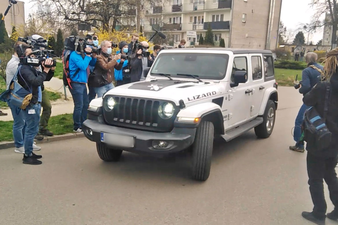 Sławomir Nowak spod aresztu odjechał Jeepem Wranglerem
