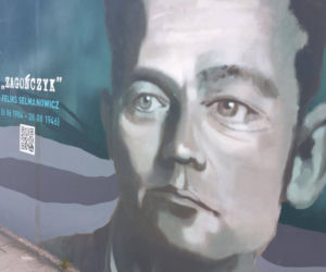 Zniszczono mural Żołnierzy Wyklętych! Napis MORDERCA na portrecie majora Łupaszki [ZDJĘCIA]