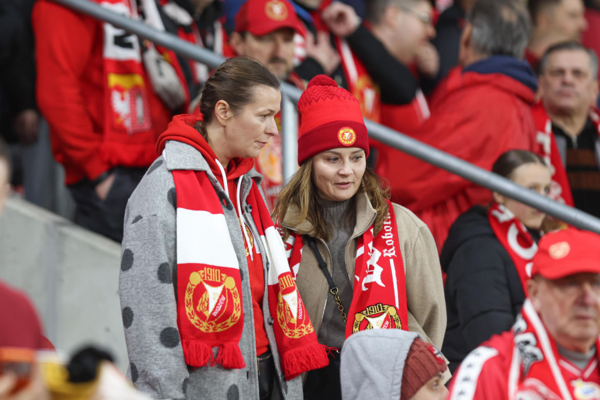 Widzew Łódź - Górnik Zabrze: Zdjęcia kibiców i zawodników z klasyku w ramach 12. kolejki PKO BP Ekstraklasy