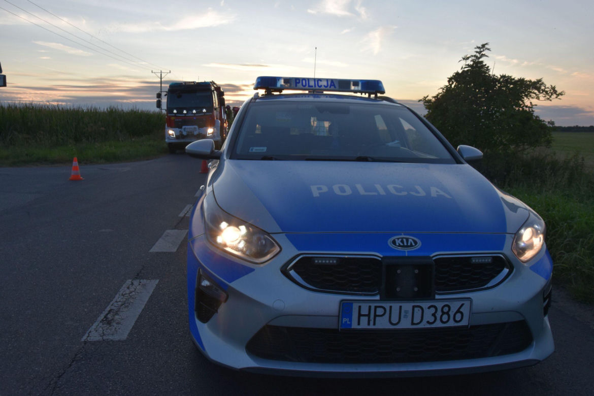 Trzy osoby poszkodowane w wypadku niedaleko Kościana. Policja wyjaśnia kto zawinił