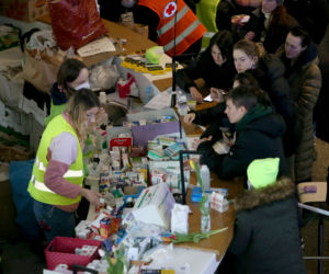 Horror na Centralnym. Bez prysznica, z dziećmi na posadzce. Dramatyczne historie uchodźców z Ukrainy