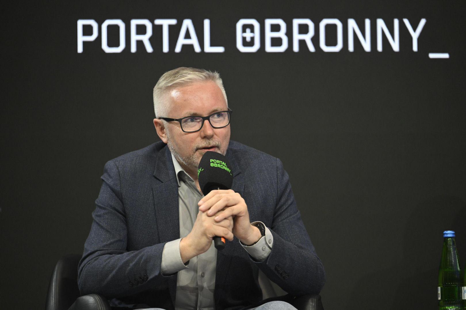 Warszawskie Targi Obronne. Scena Biała. Fake newsy. Czy można z nimi wygrać