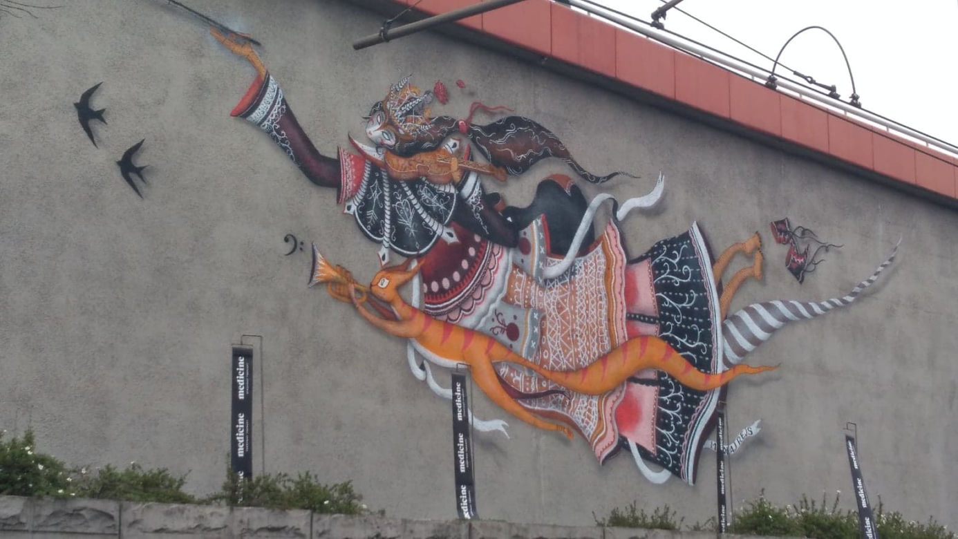 Nowy mural na rondzie Mogilskim