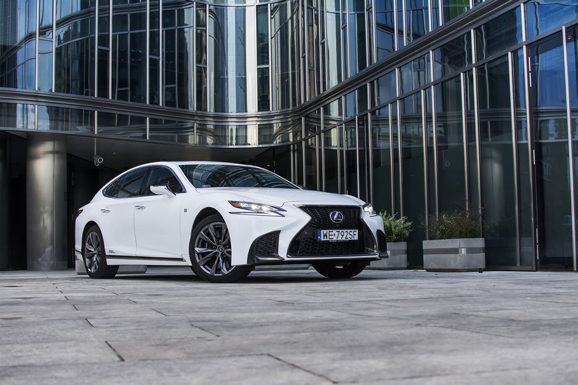 Lexus LS500h F-Sport
