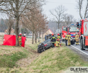 Straszny wypadek pod Wrocławiem. Młody kierowca nie żyje, 20-latka w stanie krytycznym