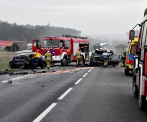Koszmarny wypadek na DK3 pod Wolinem. Nie żyje młody mężczyzna