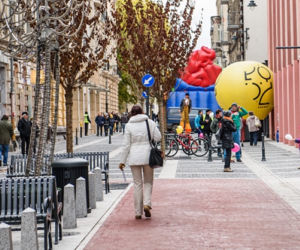 Woonerf na ulicy Traugutta w Łodzi