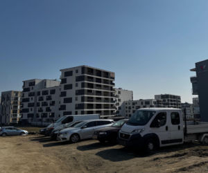 Aktywiści chcieli park, dostaną betonowe bloki. Chodzi o miejskie pole w Lublinie