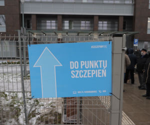Gigantyczna kolejka do szczepień w szpitalu Południowym