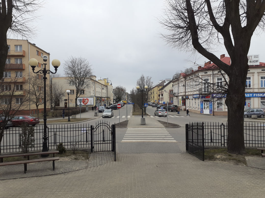 Jak wyglądał kościół garnizonowy w Siedlcach z zewnątrz i w środku w marcu 2021 roku?