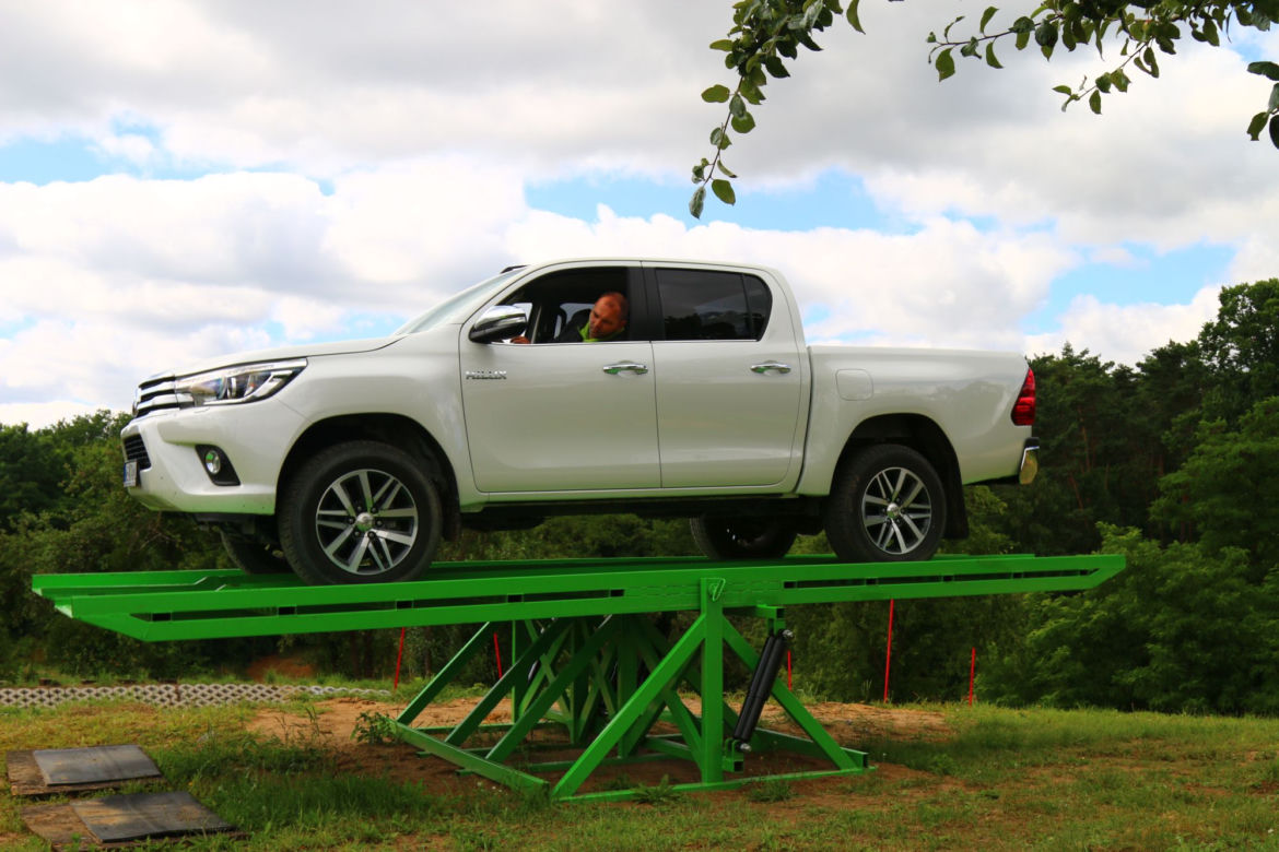 Nowa Toyota Hilux