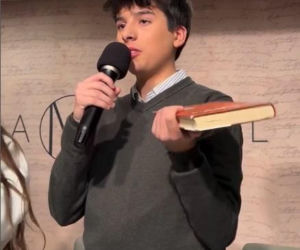 Ma dopiero 14 lat, a doświadczenia może pozazdrościć mu niejeden artysta. To faworyt Eurowizji Junior!