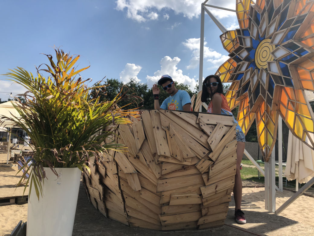 ESKA Summer City w Hot Spot Beach Bar
