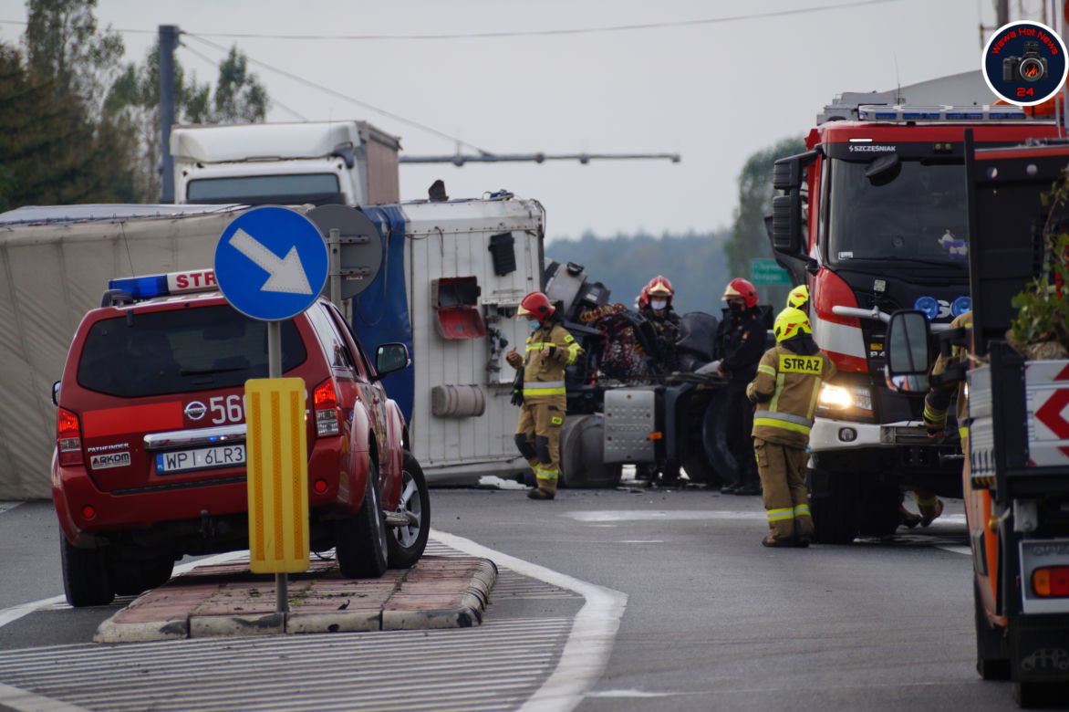 Potworny wypadek ciężarówek pod Górą Kalwarią! 