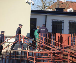 Bartosz G. przywieziony do Prokuratury Okręgowej w Płocku