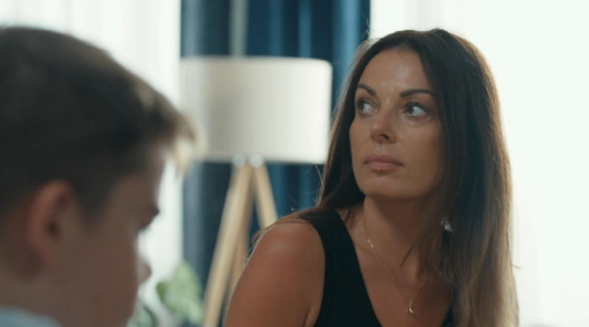 Barwy szczęścia, odcinek 3281. Ksawery (Bartosz Gruchot), Kasia (Katarzyna Glinka)