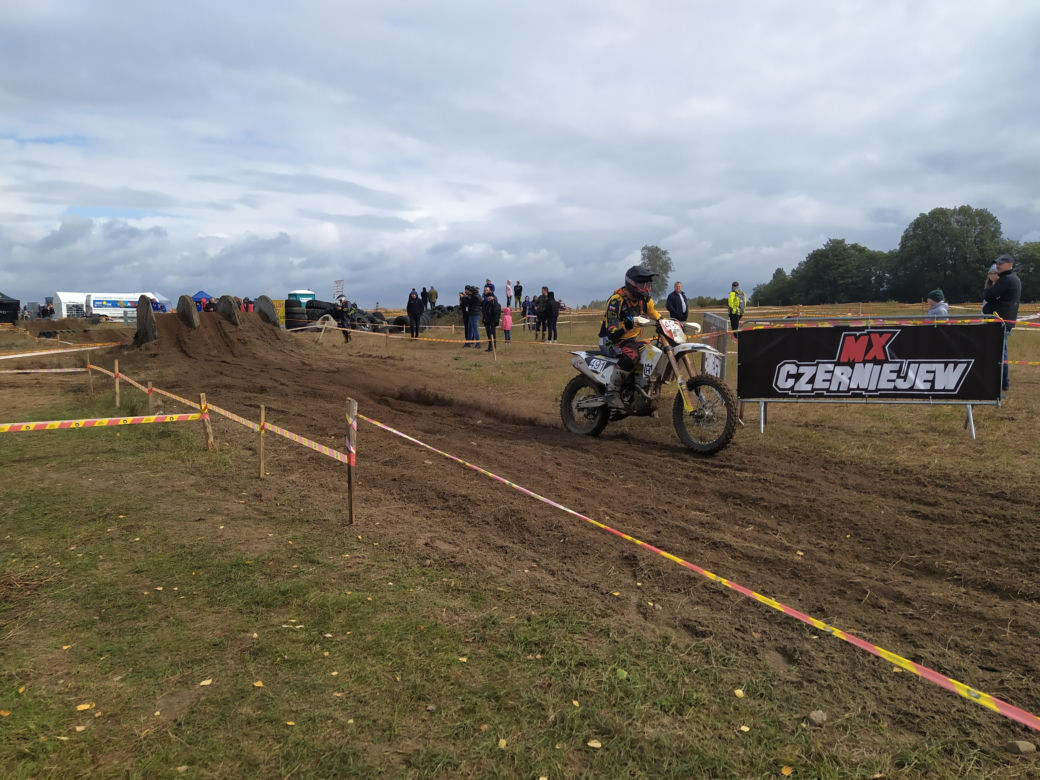 ZOBACZ ZDJĘCIA z III rundy mistrzostw okręgu warszawskiego Cross Country w Czerniejewie