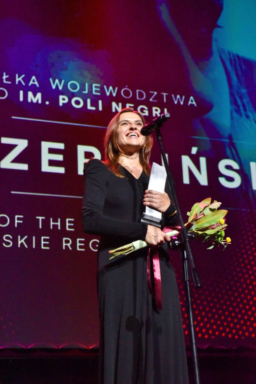 Gala Otwarcia 24. MFF BellaTOFIFEST w Toruniu. Elegancja i zachwycające kreacje gwiazd w CKK Jordanki