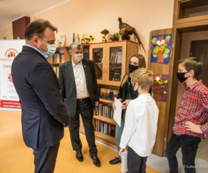 Radom: Synowie zmarłego fizjoterapeuty z Mazowieckiego Szpitala Specjalistycznego otrzymali stypendia
