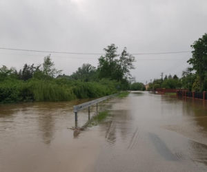 Ulewy na Podkarpaciu. Kierowcy muszą się liczyć z utrudnieniami [ZDJĘCIA]