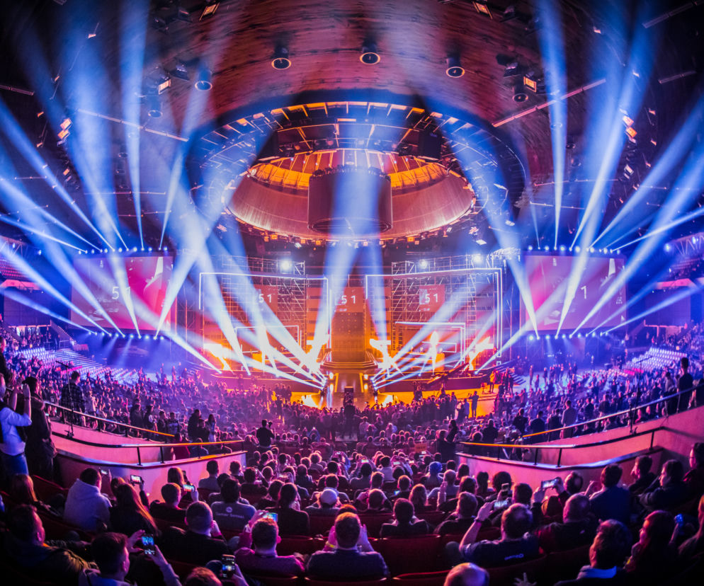 Katowice postawiły na eSport – wygrały wizerunkowo. Wywiad z Marcinem Krupą, prezydentem Katowic