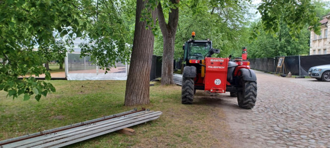 Gigantyczna impreza w Wilanowie. Konserwator zabytków przyznaje: to nie jest plan, na który wydał zgodę!