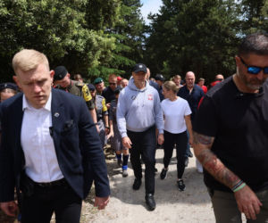 Prezydent RP Karol Nawrocki podczas trekkingu z harcerzami, młodzieżą i społecznikami pod hasłem Szlak Pamięci w Cassino