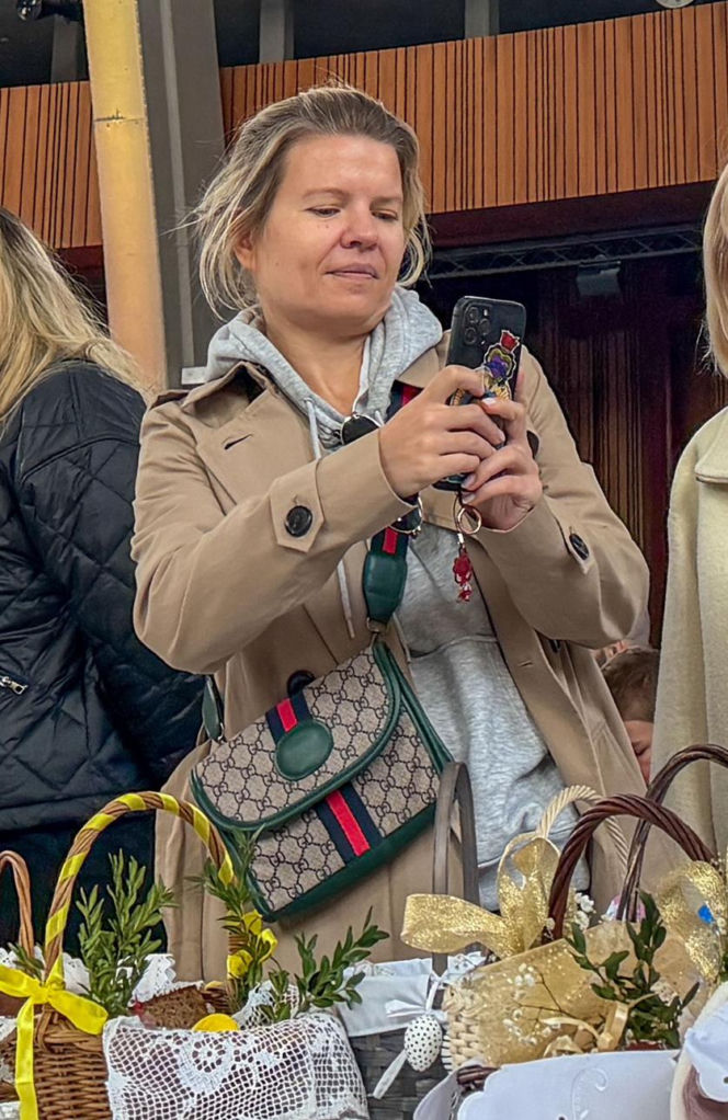 Marta Manowska ze święconka