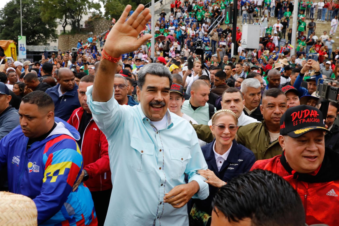 Nicolas Maduro z małżonką zostali schwytani i wywiezieni z kraju