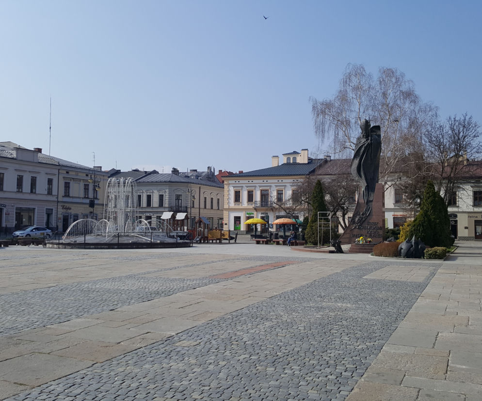 Koronawirus. Życie w czasach zarazy. Nowy Sącz opustoszał!