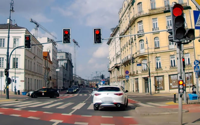 Grażyna Torbicka pruje na czerwonym