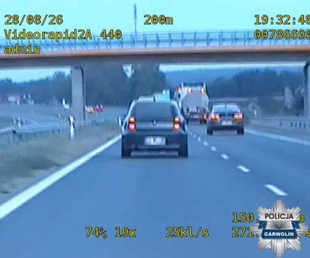 16-latek bez prawa jazdy i po spożyciu alkoholu uciekał przez policją autem BMW z fałszywymi tablicami
