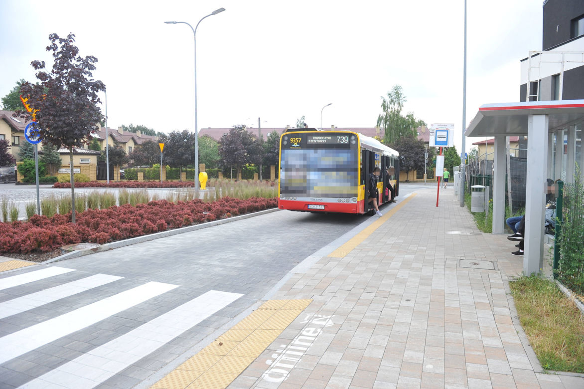 12-letnia Oliwka zginęła pod kołami autobusu niedaleko szkoły