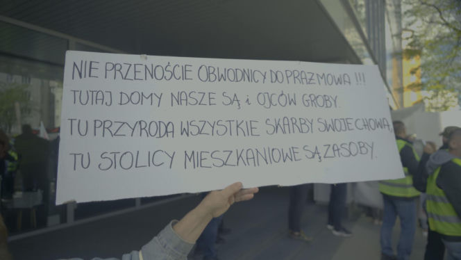 Dramat setek rodzin pod Warszawą! Nowa autostrada zburzy ich domy?! „Żyjemy na bombie”