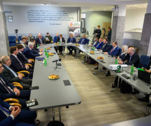 TAK dla linii kolejowej Tarnów - Busko-Zdrój. Spotkanie w Starostwie Powiatowym w Tarnowie