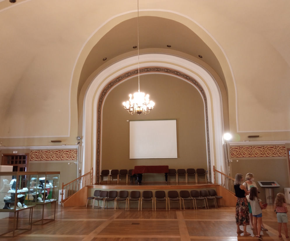 Historia synagogi w Lesznie