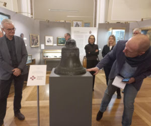 Komu bił ten dzwon? Unikatowy eksponat w muzeum w Lesznie [ZDJĘCIA]