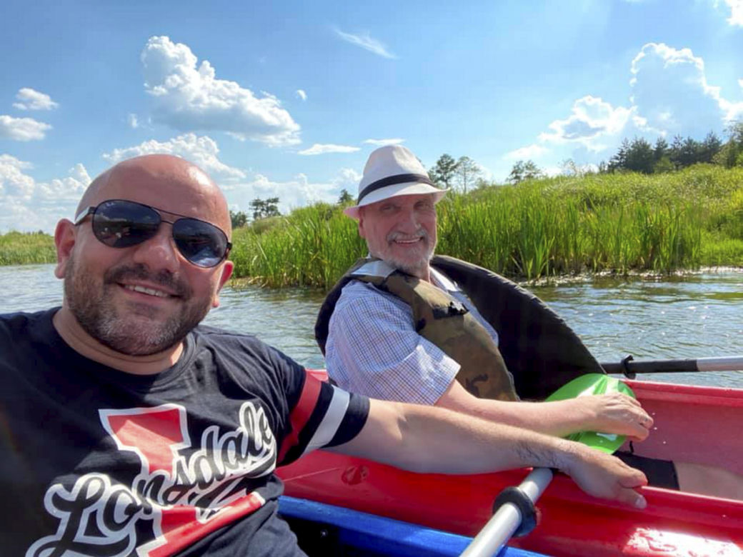 Nawet Macierewicz musi odpocząć