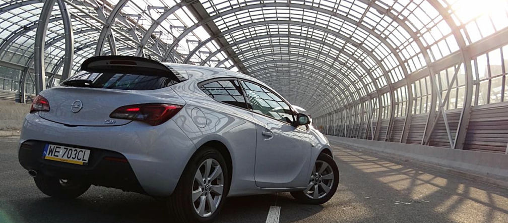 Opel Astra GTC