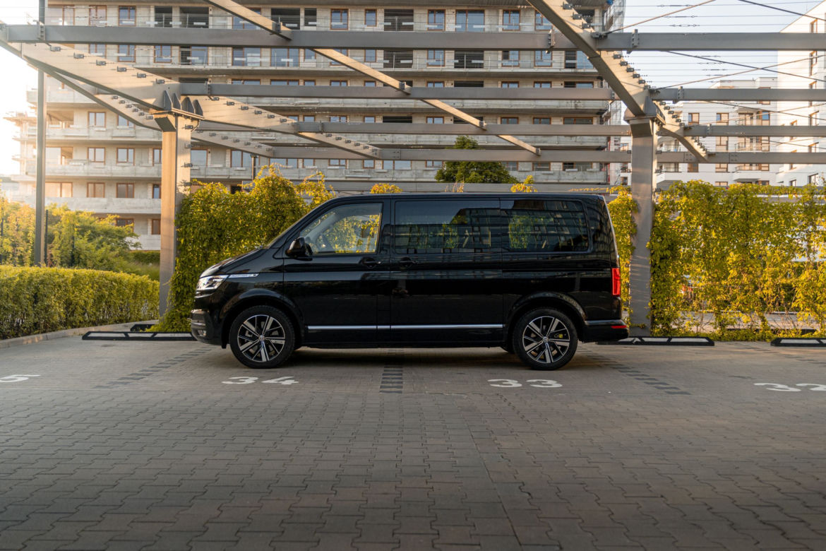 Volkswagen Multivan T6.1 Highline 2.0 TDI 204 KM DSG7 4MOTION