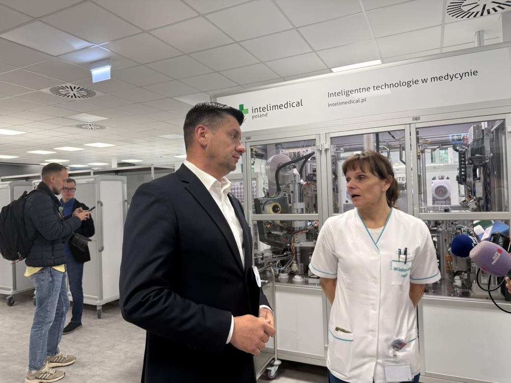 Rewolucja w krakowskim szpitalu. Roboty zaczęły produkować leki